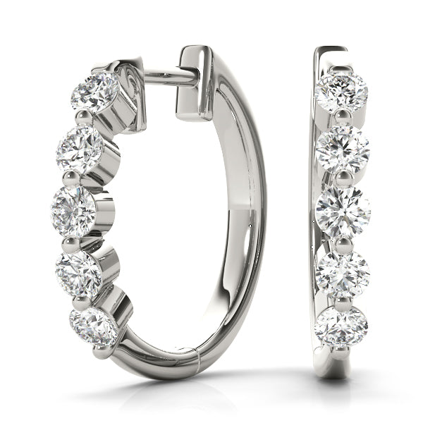 dlamond stud earrings